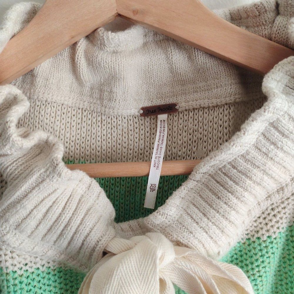 Free People Striped Linen Blend Sweater XS NEW Oversized Green Ivory Pullover - Picture 2 of 11